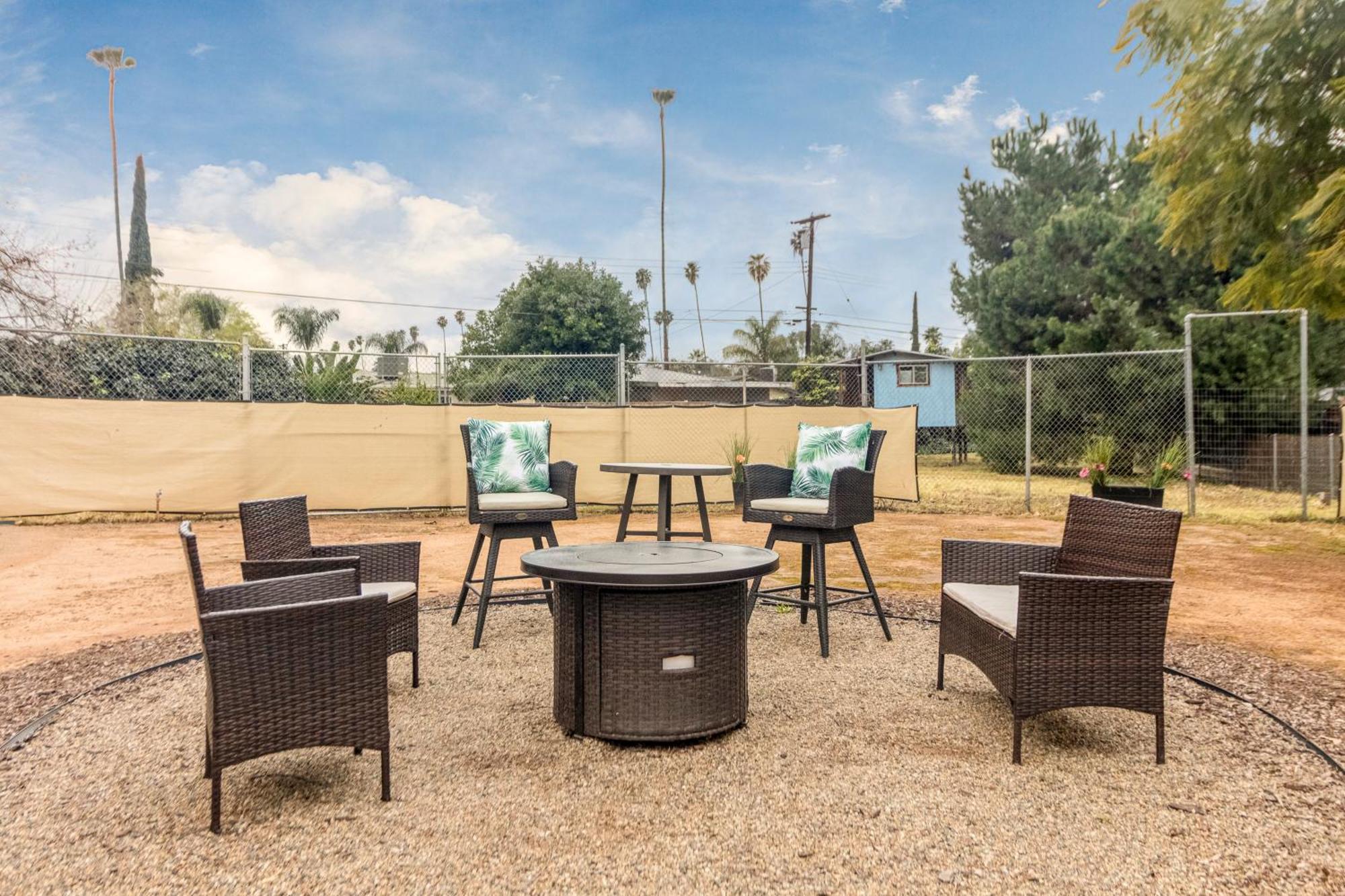 9Min To Univ Of Redlands Spacious Boho Home 5Min To Downtown Discounts מראה חיצוני תמונה